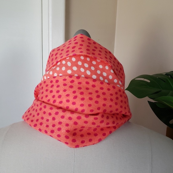 Polka Dot Reversible Scarf NEW! - Picture 4 of 14